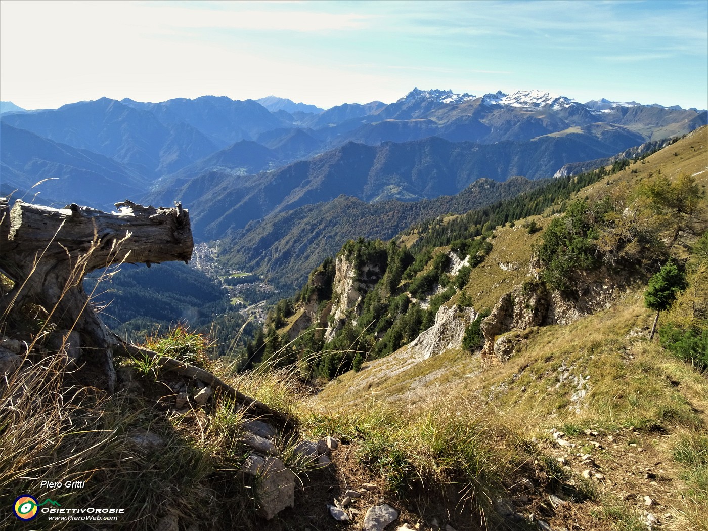 72 Vista sulla Valle di Piazzatorre.JPG